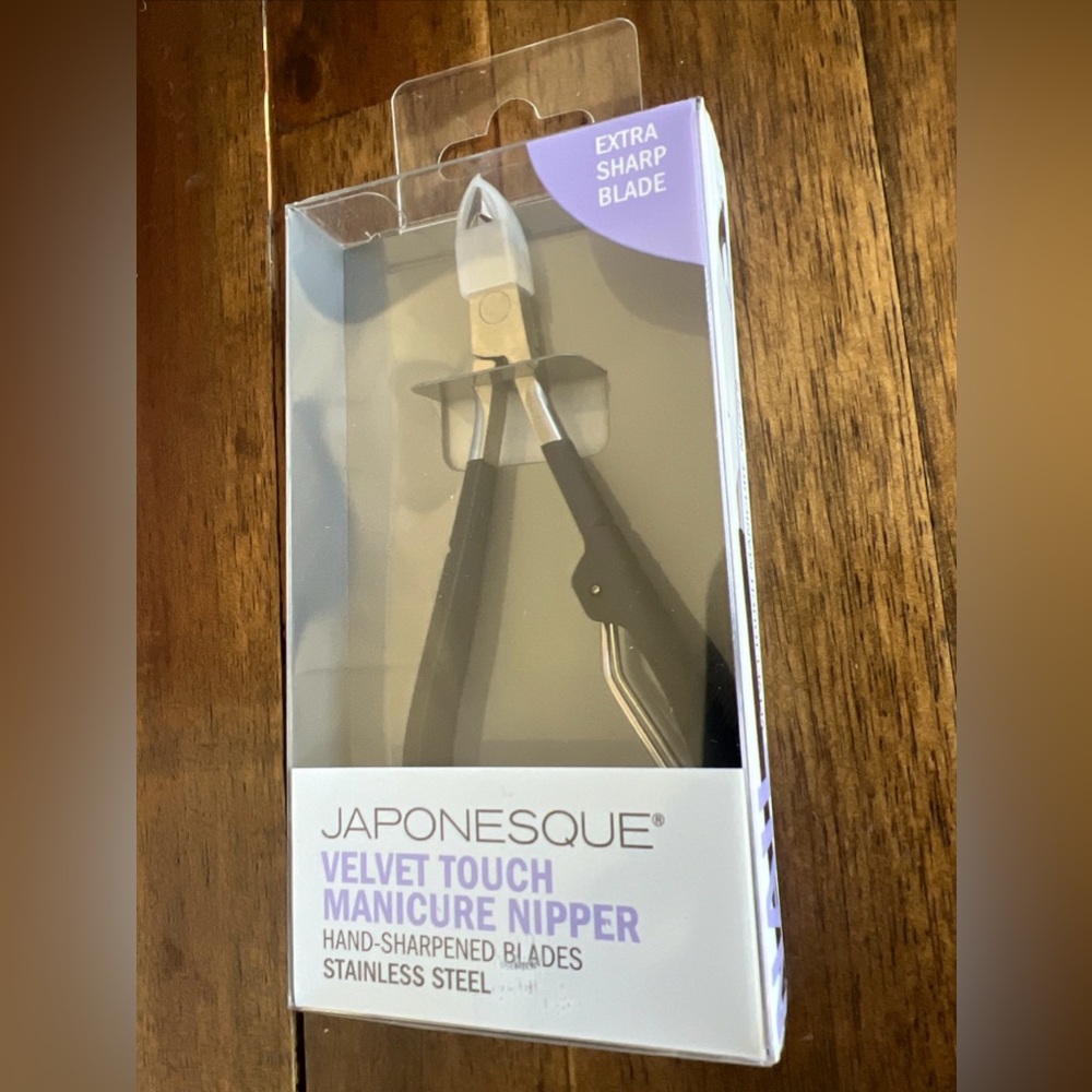 Japonesque Velvet Touch Nail Nipper – New in Box